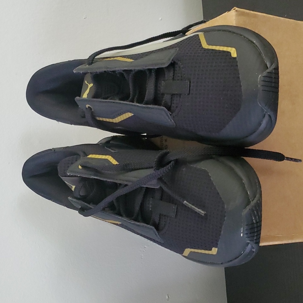 PUMA Women's sneakers